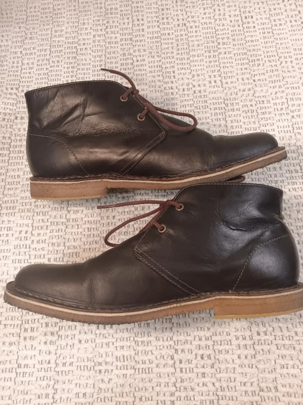 READ! UGG Australia men's 'Leighton' Leather Gum Sole Desert Chukka Boots  ~11.5